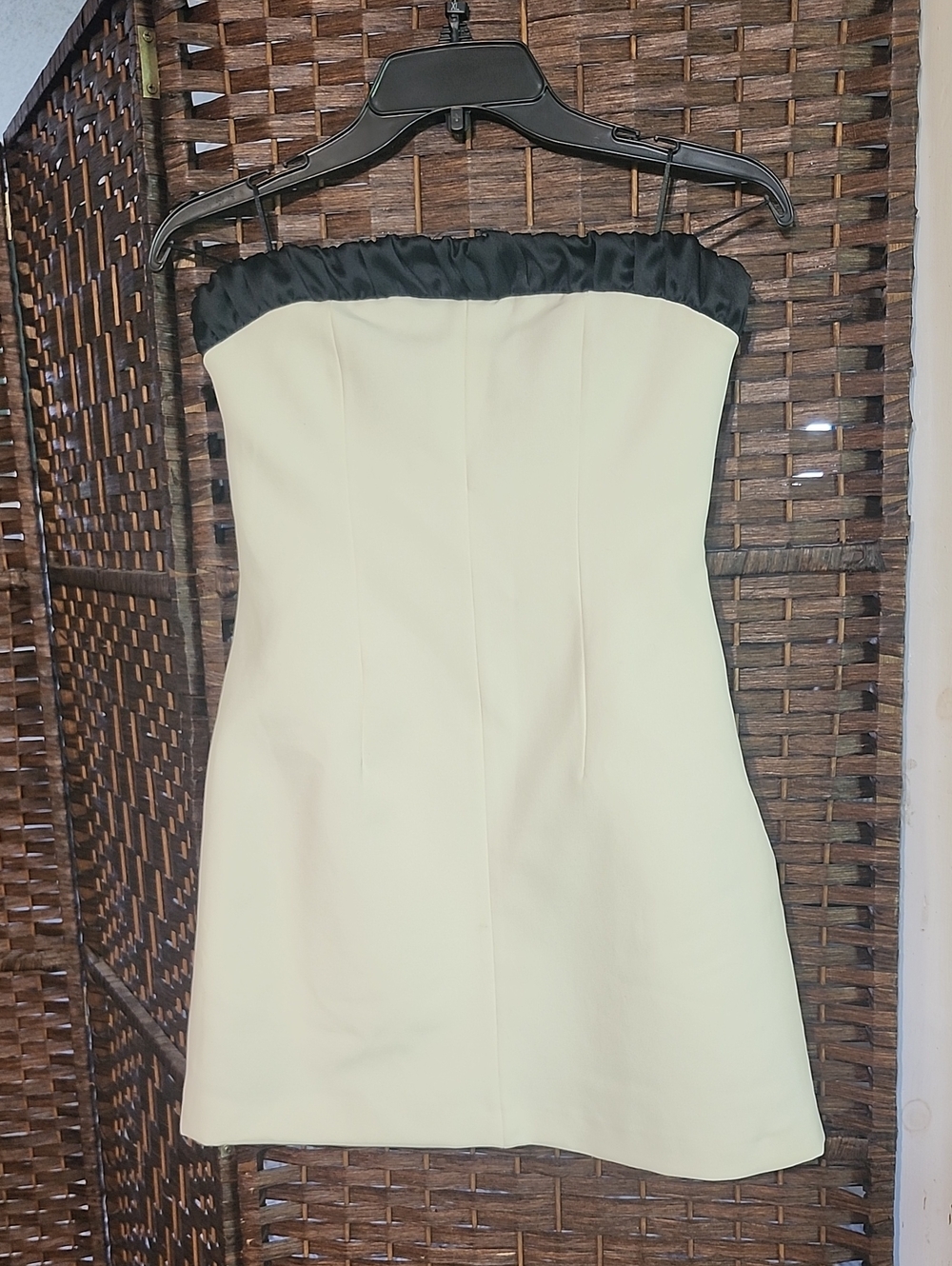 ❤️3 For 10.❤️Zara Strapless Cream Mini Dress with Black Ruffle Trim